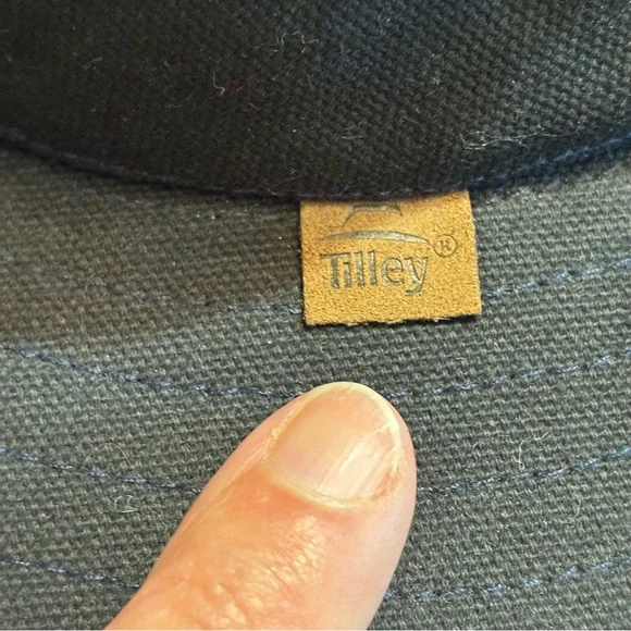 Tilley Classic T3 Hat, Size 7 1/8” Navy Blue